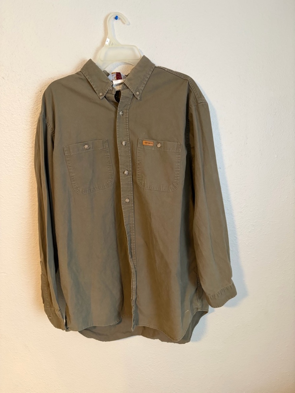 Carhartt Vintage Men’s Olive Green Rugged Outdoor Wear Button-Down Work Shirt
